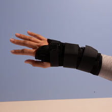 Load image into Gallery viewer, Wrist Brace (Pair)
